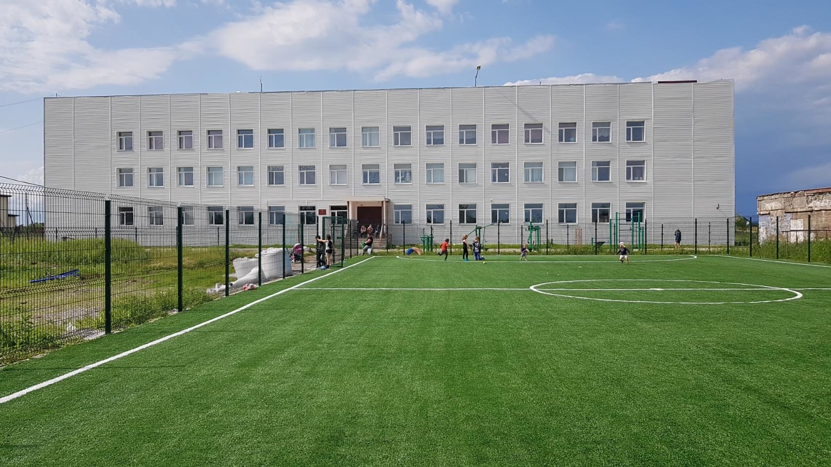 Школа с. Тауйск.